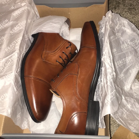 Kenneth Cole Reaction Leather Cap-Toe Oxford - Picture 3 of 3